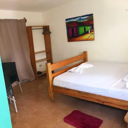 Sunshine Hotel Little Corn Island Exterior photo